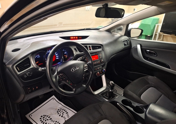 Kia Ceed cena 36900 przebieg: 153000, rok produkcji 2013 z Tomaszów Lubelski małe 436